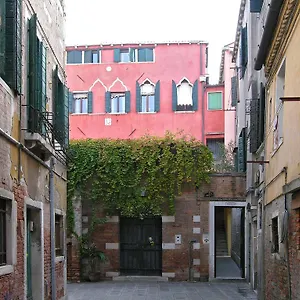 Ca' Centopietre Italie