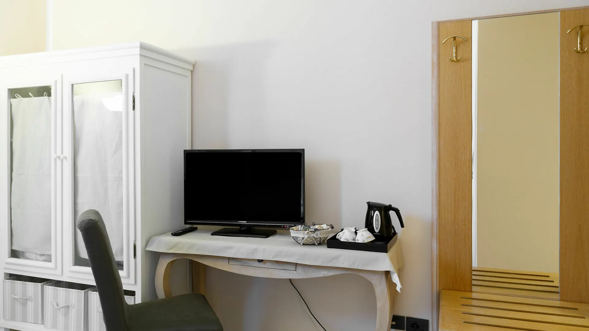 Leone X Guest House Florence 3*,  Italy